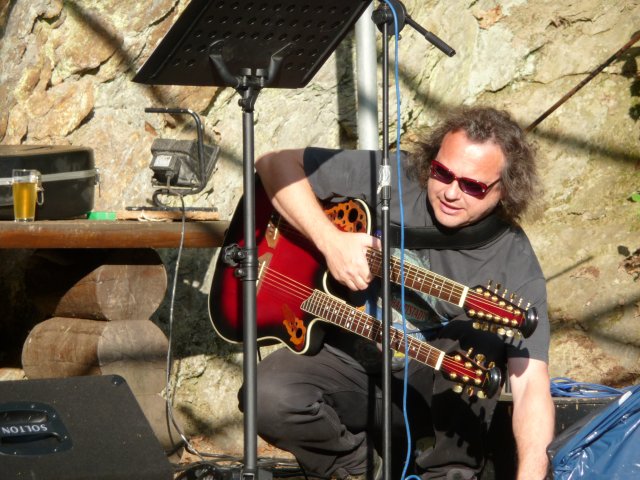 p1000876